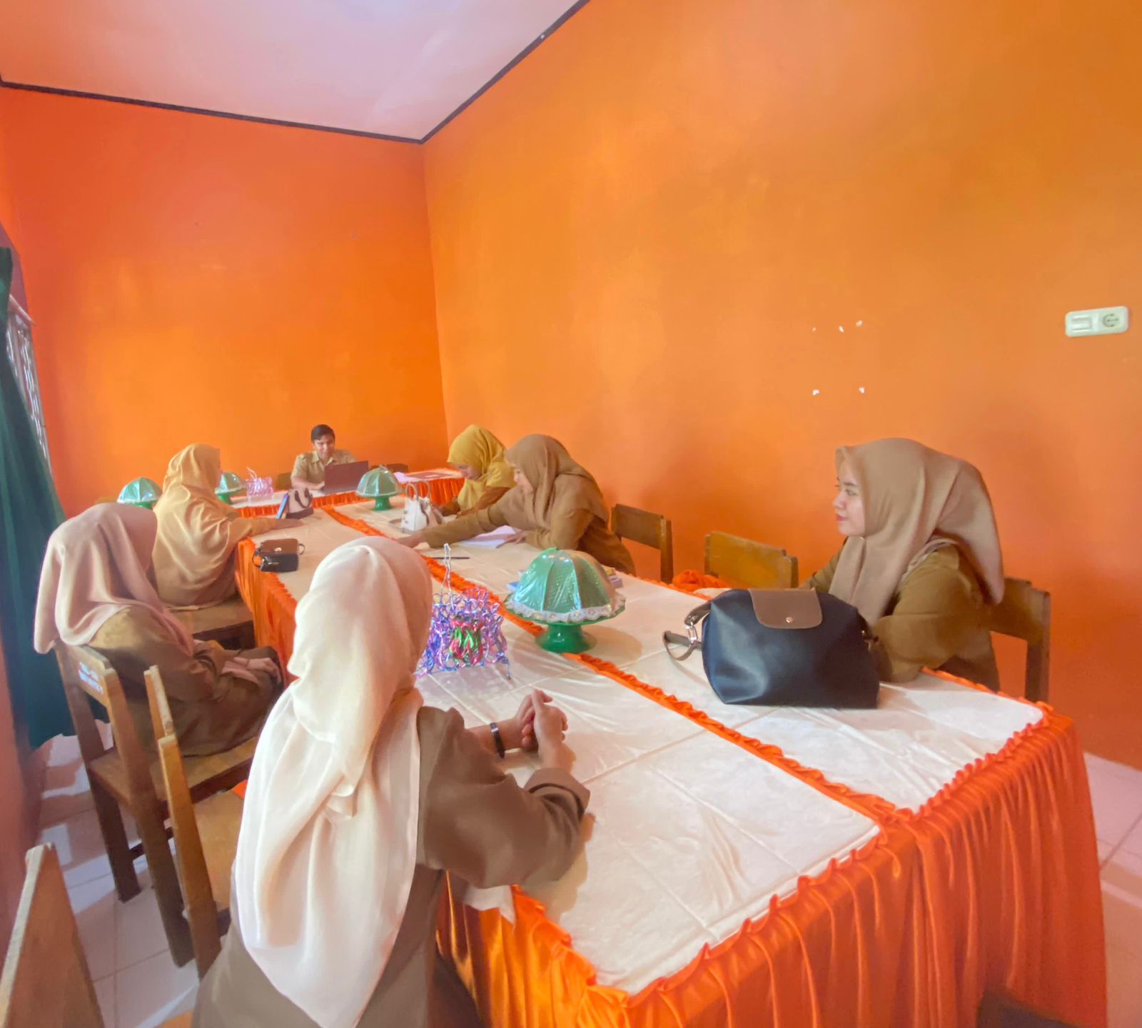 Foto Galeri Keluarga SMK
